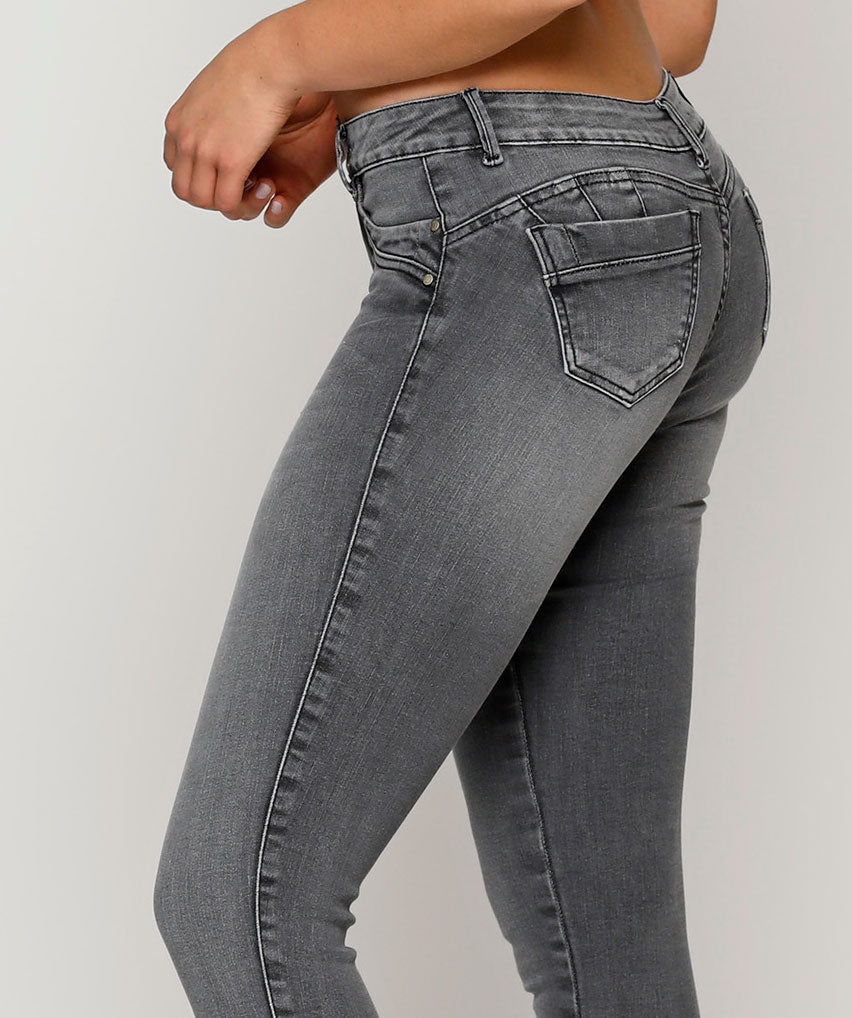 Jeans Genova Best West Jeans tiro medio tobillero elasticada - foto 3