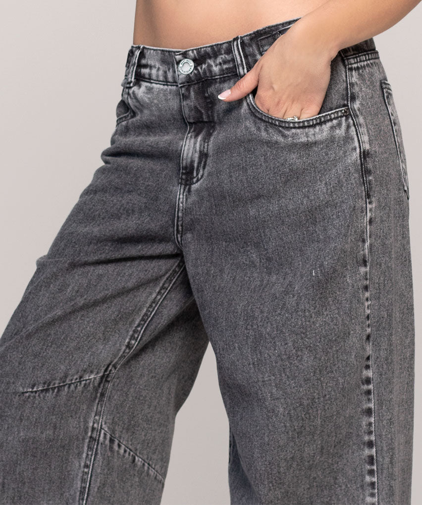 Jeans Tonka Best West Jeans tiro alto cropped tela rígida - foto 3